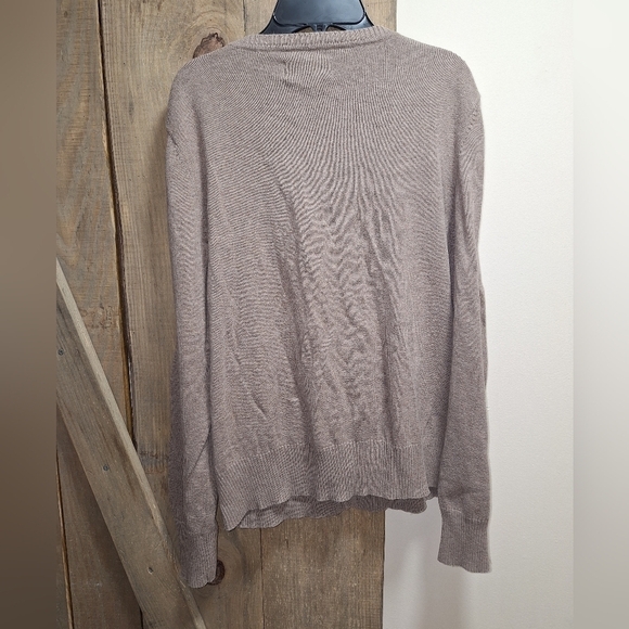 A Sonoma Argyle long sleeve cardigan sweater in a ladies size XL. Pre-loved - Picture 7 of 7